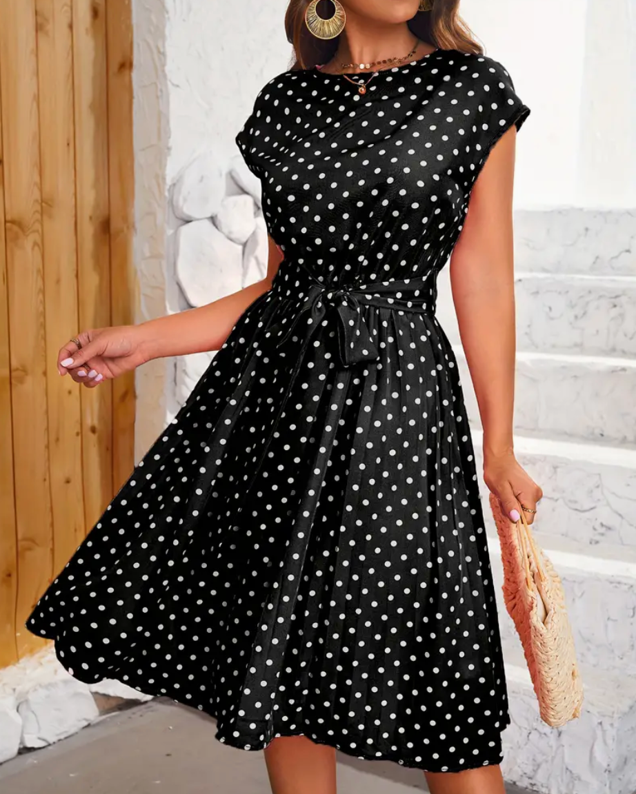 Retro chic - smuk vintage polka kjole til forår/sommer